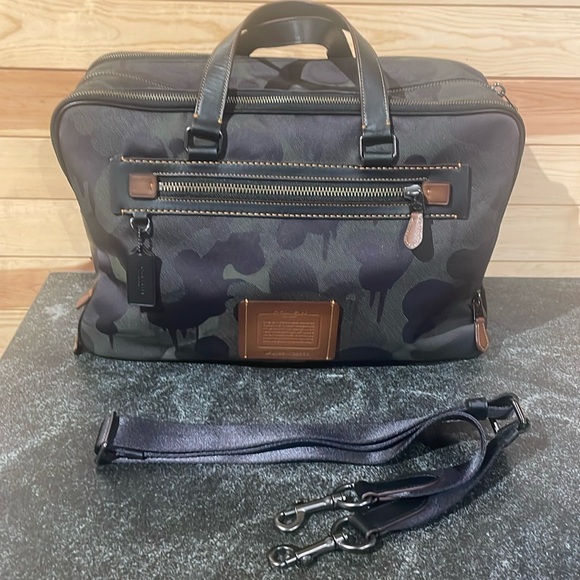 Coach Other - 🛑NO TOUCHY! Trade for K ONLY!!!Coach Wild Beast Academy Weekender Weekend Bag!